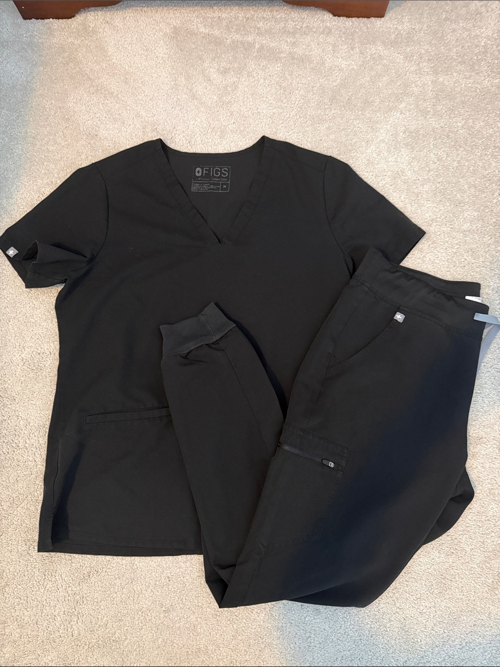 Figs Black V-Neck Scrub Top and Jogger Pants